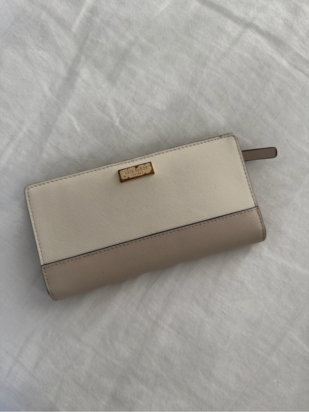 kate spade Two-Tone Cream and Beige Zip Wallet